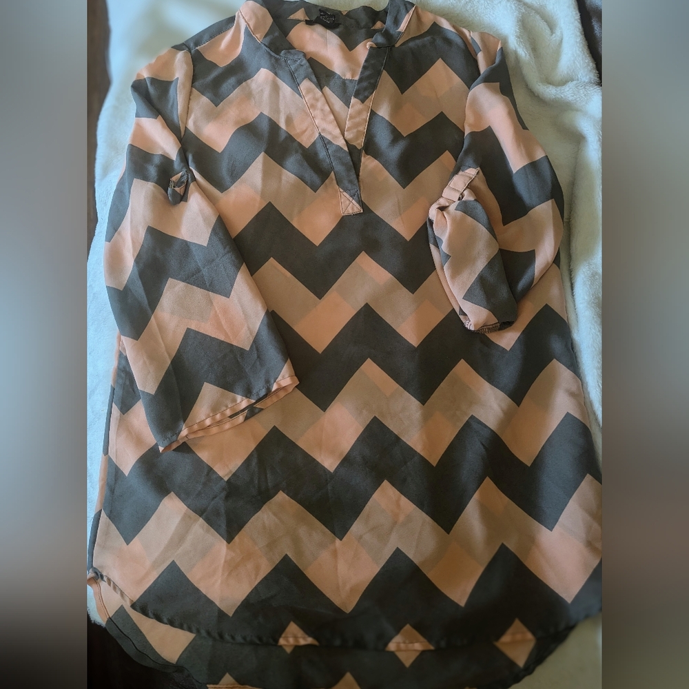 Two Rue21 Blouses - Picture 3 of 7